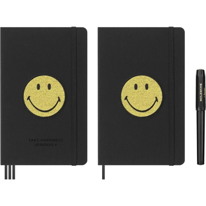 Набор MOLESKINE LE SMILEY ежедневник/блокнот/ручка-роллер Large черный LESMILEYKAWSET Набор MOLESKINE LE SMILEY ежедневник/блокнот/ручка-роллер Large черный LESMILEYKAWSET